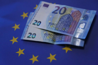 Euro terhadap dolar akan jatuh di bawah paritas, di mana euro kali ini?