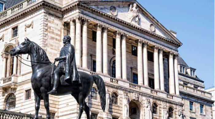 Prospek ekonomi Inggris yang mengkhawatirkan membebani sterling