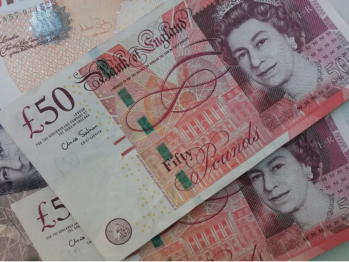 อัตราเงินเฟ้อของสหราชอาณาจักรร่วง ยังคงสูงกว่าระดับธนาคารกลาง