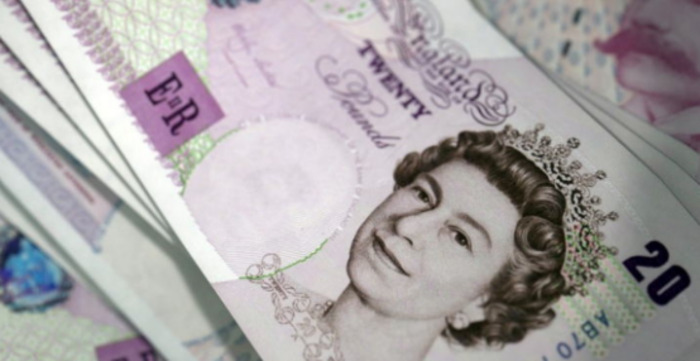 Bank Sentral Inggris menaikkan suku bunga sesuai jadwal, GBP/USD berfluktuasi tajam