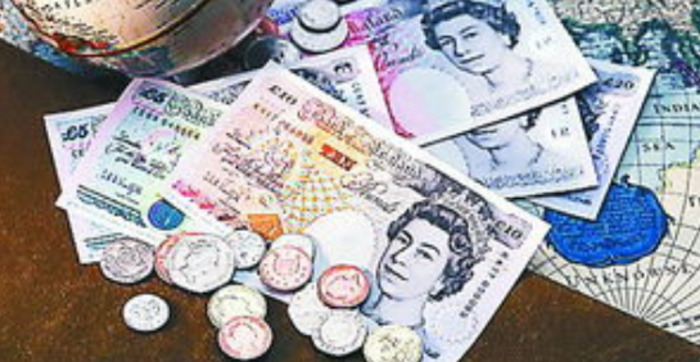 Sterling, US climb, British recession fears always weigh on sterling