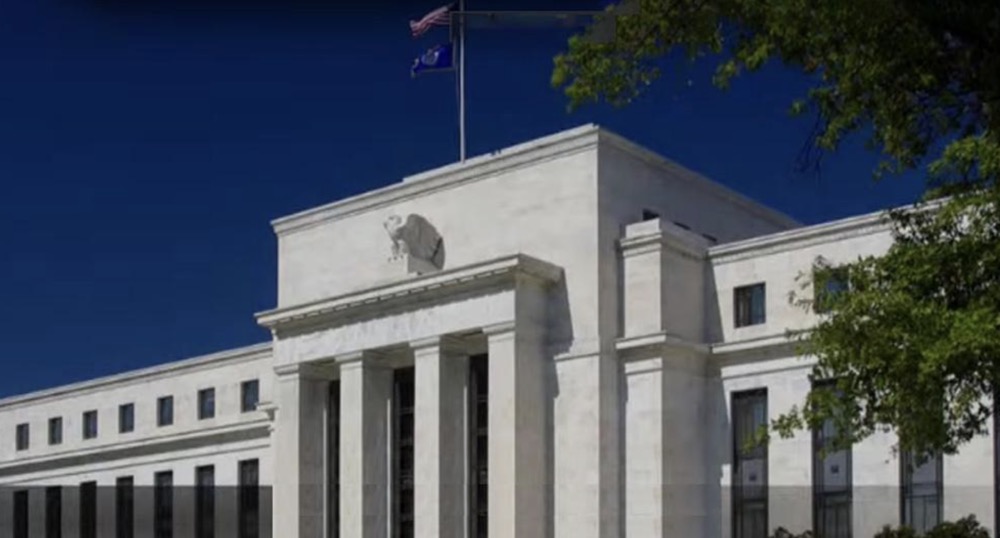 Fed: Kemungkinan kenaikan suku bunga?